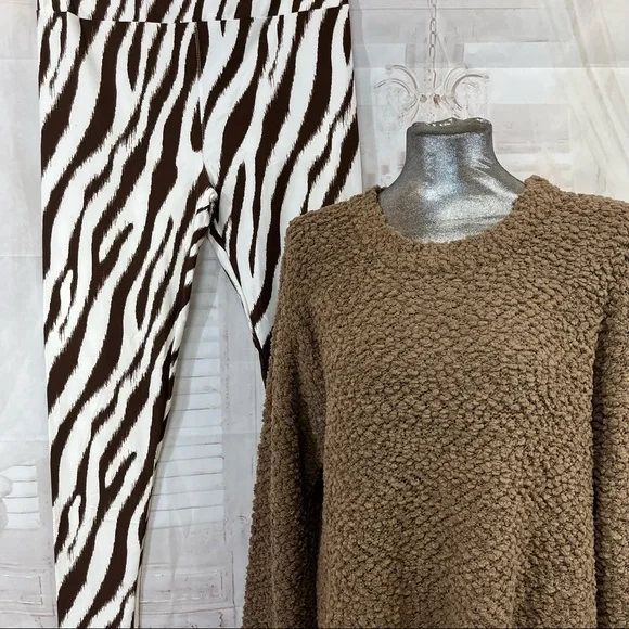 Zenana Outfitters Tops Zenana X Popcorn Sweater With Lularoe